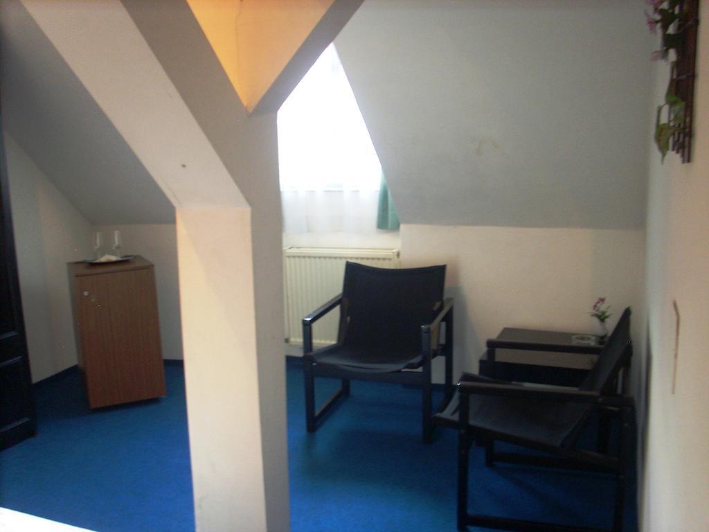 Hotel Parkan Prachatice Oda fotoğraf