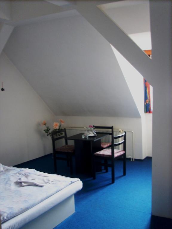 Hotel Parkan Prachatice Oda fotoğraf